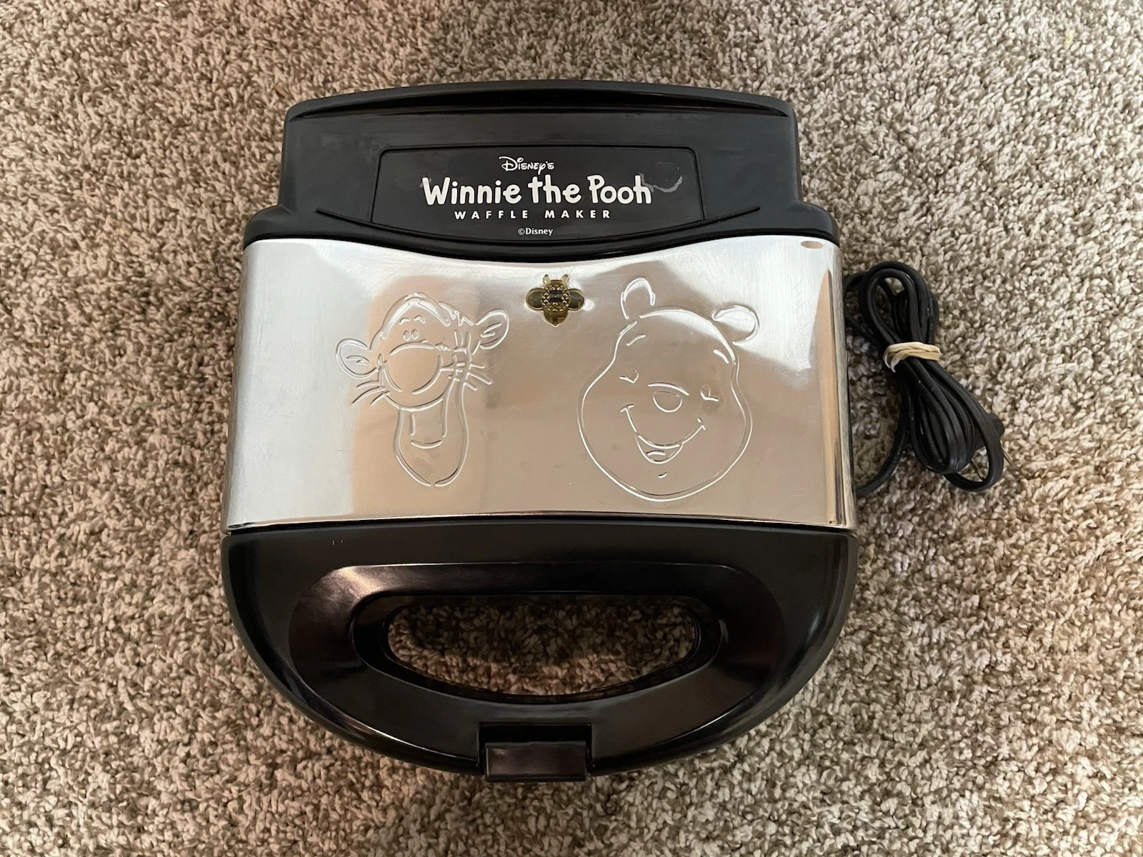Winnie the Pooh & Tigger Disney Villaware Waffle Maker Iron 5555-15 WORKS