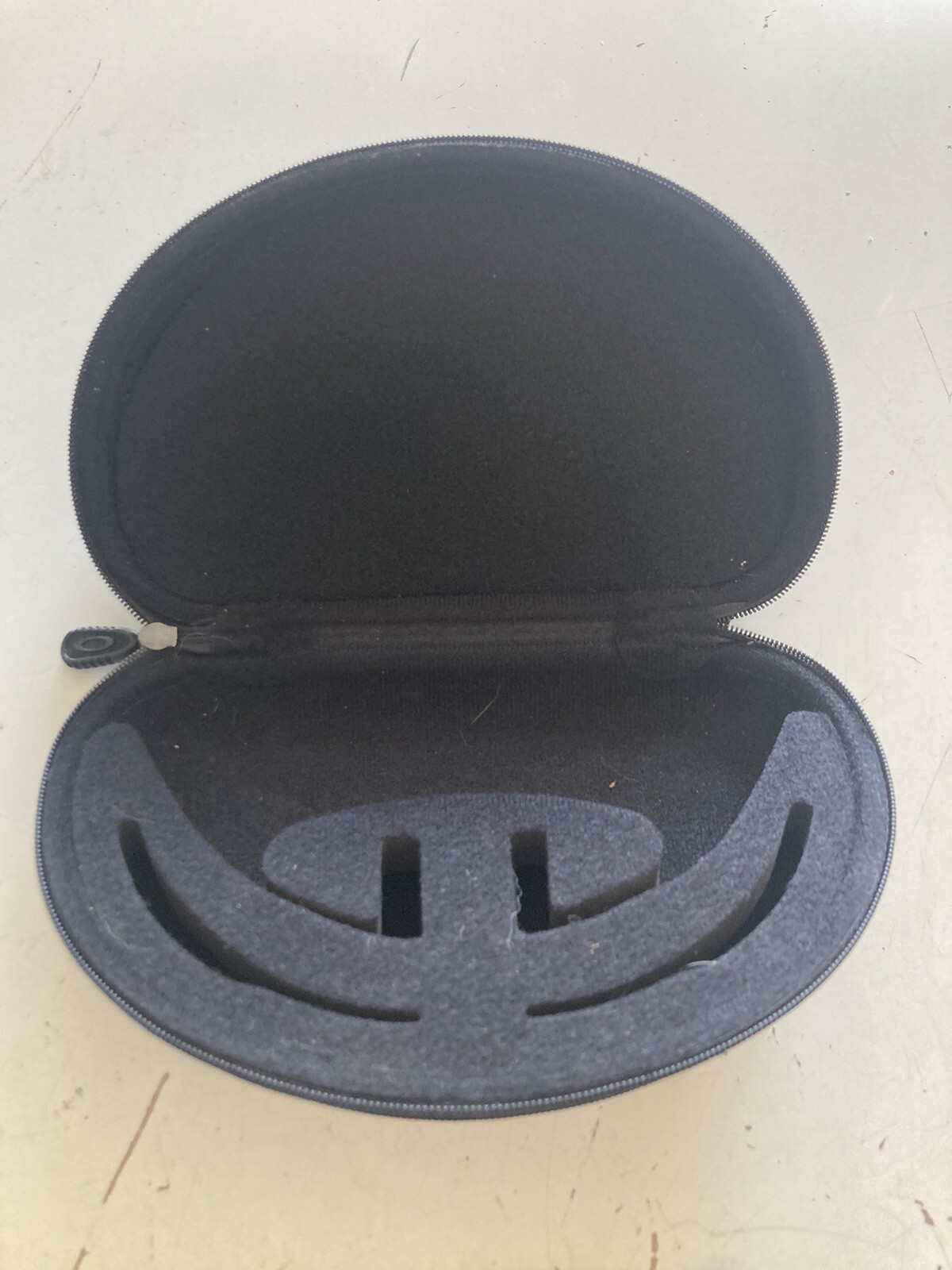 Oakley Replacement Clamshell Hard Shell Black Sun… - image 8