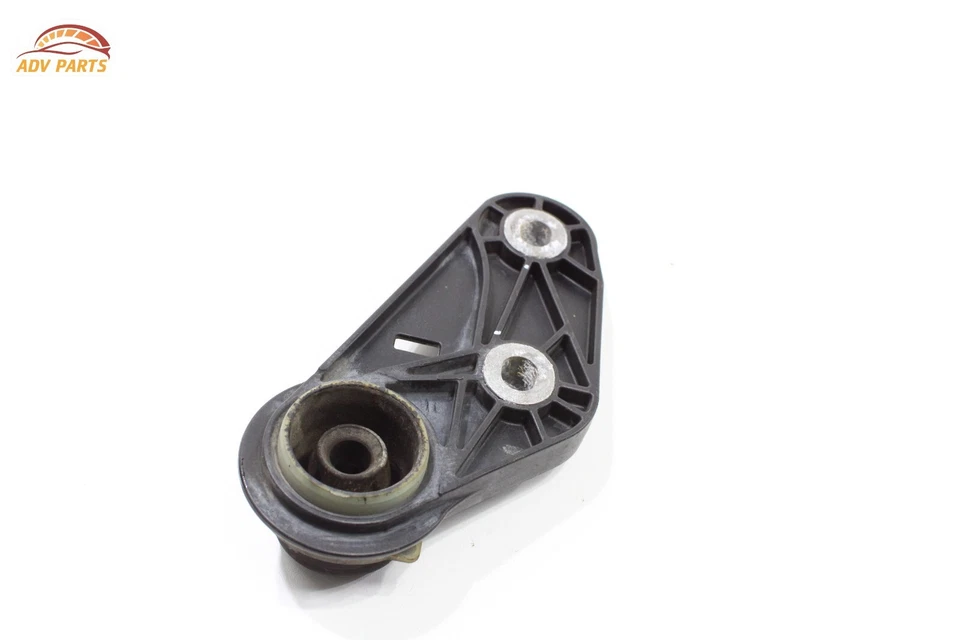 GMC 2018-2024 sistema de escape terreno silenciador trasero aislador derecho suspensión OEM Foto 4 de 4