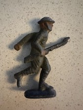 Vintage WWI Lead Toy Soldier running soldier 24B6 