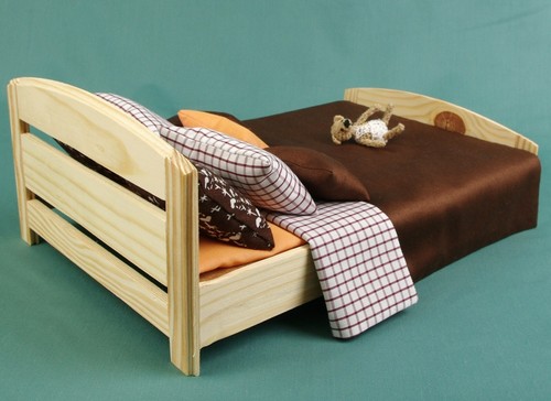 Bed linen set for a king size Double bed dollhouse miniature 1:6 scale, bedding - 第 11/12 張圖片