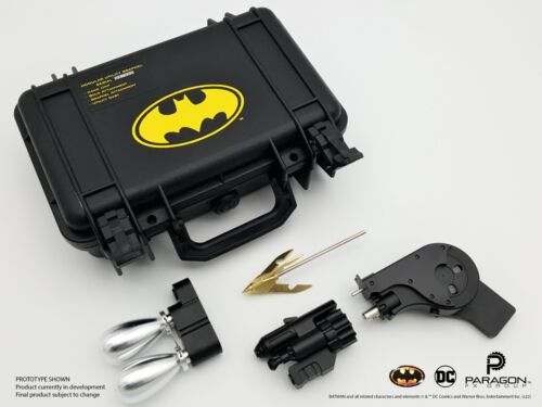 1989 Batman: Modular Utility Grapnel Set - Officially Licensed Prop Replica - Picture 4 of 10