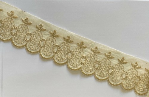 Light Yellow Cotton Embroidered Lace With Metallic Thread Width 7 cm 1 Yard - Picture 2 of 3