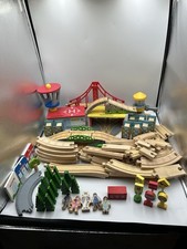 Thomas  Friends Wooden Railway 82 Pc Lot Of Track Buildings Bridges Accessories