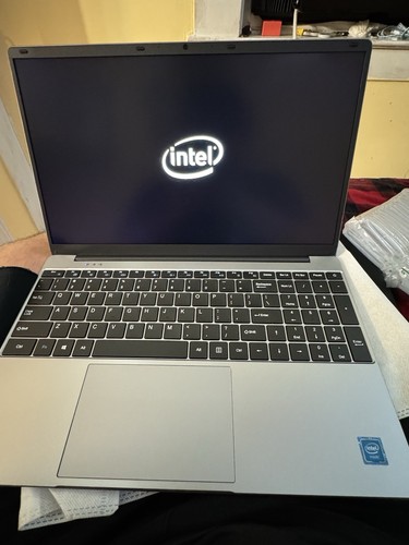 Apolosign Windows 11 15.6inch Laptop - Afbeelding 3 van 6