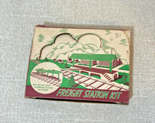 Vintage Plasticville 1950's O to S Scale Railroad Train Freight Station Kit USA