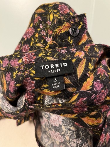 Torrid Harper Top 3 Womens Multicolor Floral Pullover Roll Tab 3/4 Sleeves - Picture 3 of 16