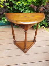 Vintage, Circa 1980's, Jaycee Reproduction Autumn Gold Oak Hall Table. Del Poss