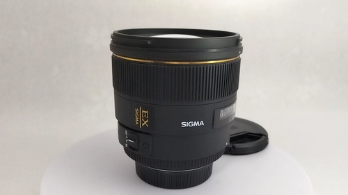 【COMO NUEVO】SIGMA AF 85mm F/1.4 EX DG HSM Lente Retrato Para Montaje F + Capu... - Vídeo 1 de 1