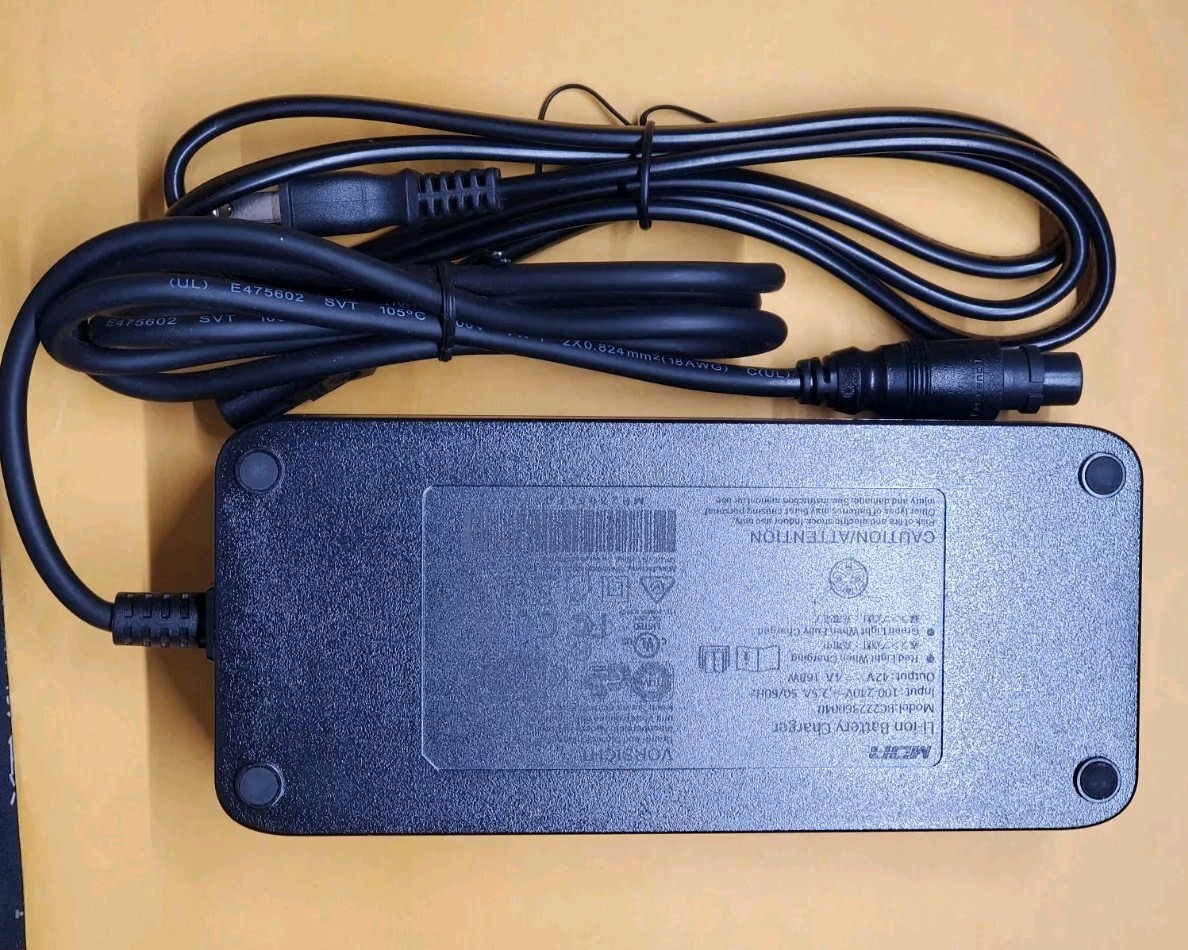 Chargeur E-Bike BMZ 42V 4,5A - Pour Nox Hybrid HC Trail - Original