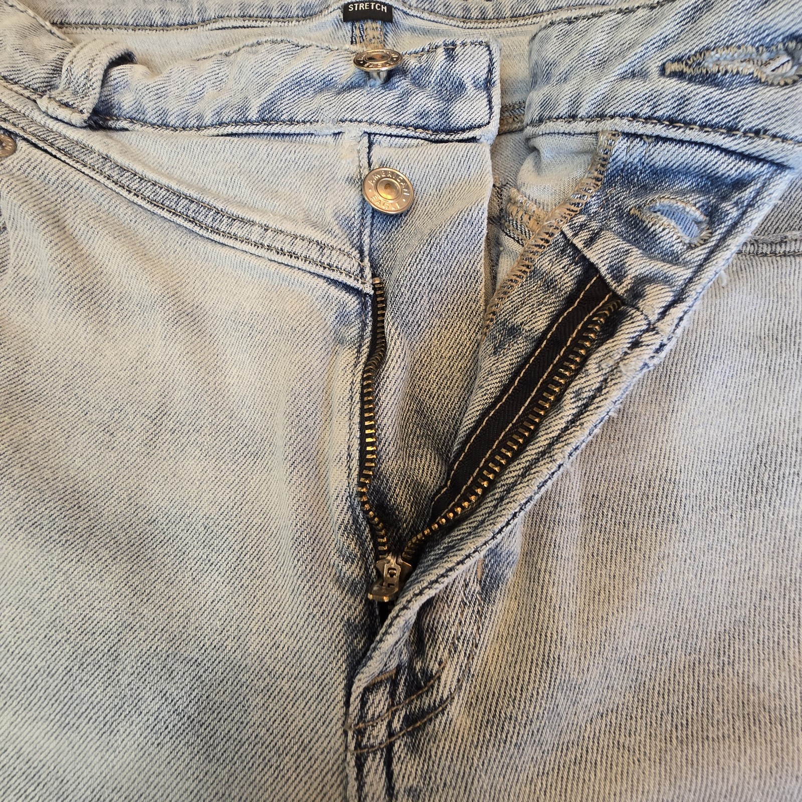 American Eagle Stretch Double Button Distressed L… - image 8