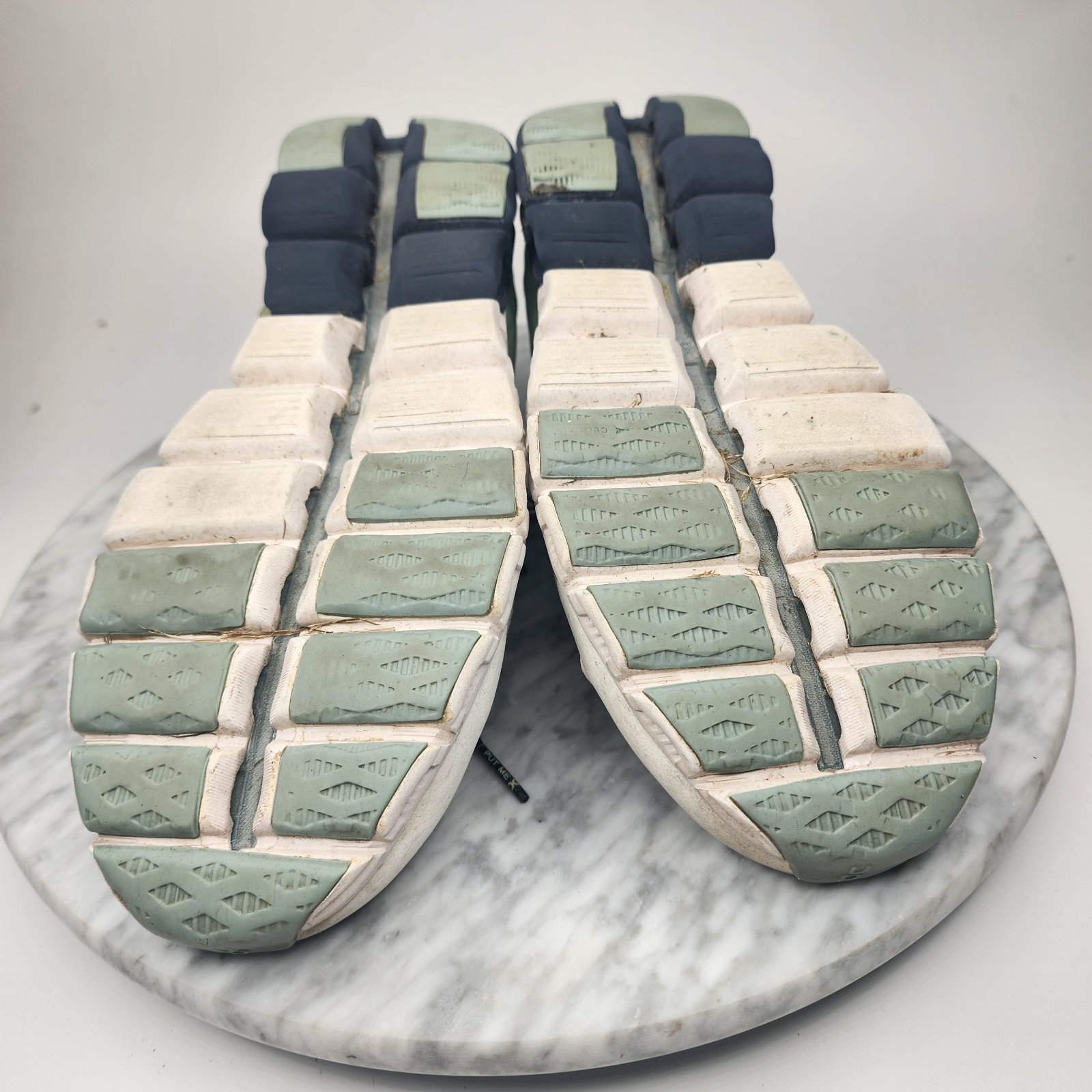 On Cloud Cloudflow 4 Mens Running Athletic Shoes Zest Frost Size 10 35.98687