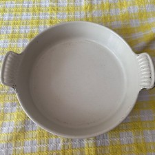 COUSANCES FRANCE BROWN ENAMEL CAST IRON OVEN CASSEROLE DISH SIZE 22 LE CREUSET