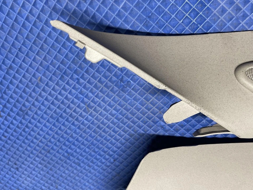 07-14 吉姆西 YUKON TAHOE A PILLAR TRIM 套装 灰色 带 BOSE 扬声器 原始设备制造商 — 第 4/4 张图片