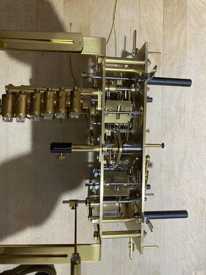 Механизм Kieninger KSU 116 см для 9 колоколов... новый из старых запасов! - Изображение 3 из 4