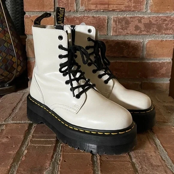 DR MARTENS Jadon Boot Smooth Leather Platforms