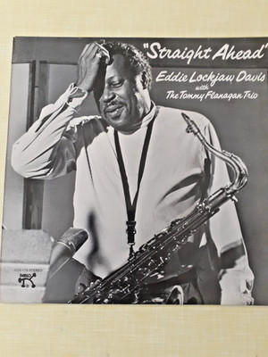 EDDIE LOCKJAW DAVIS- STRAIGHT AHEAD     VINYL LP