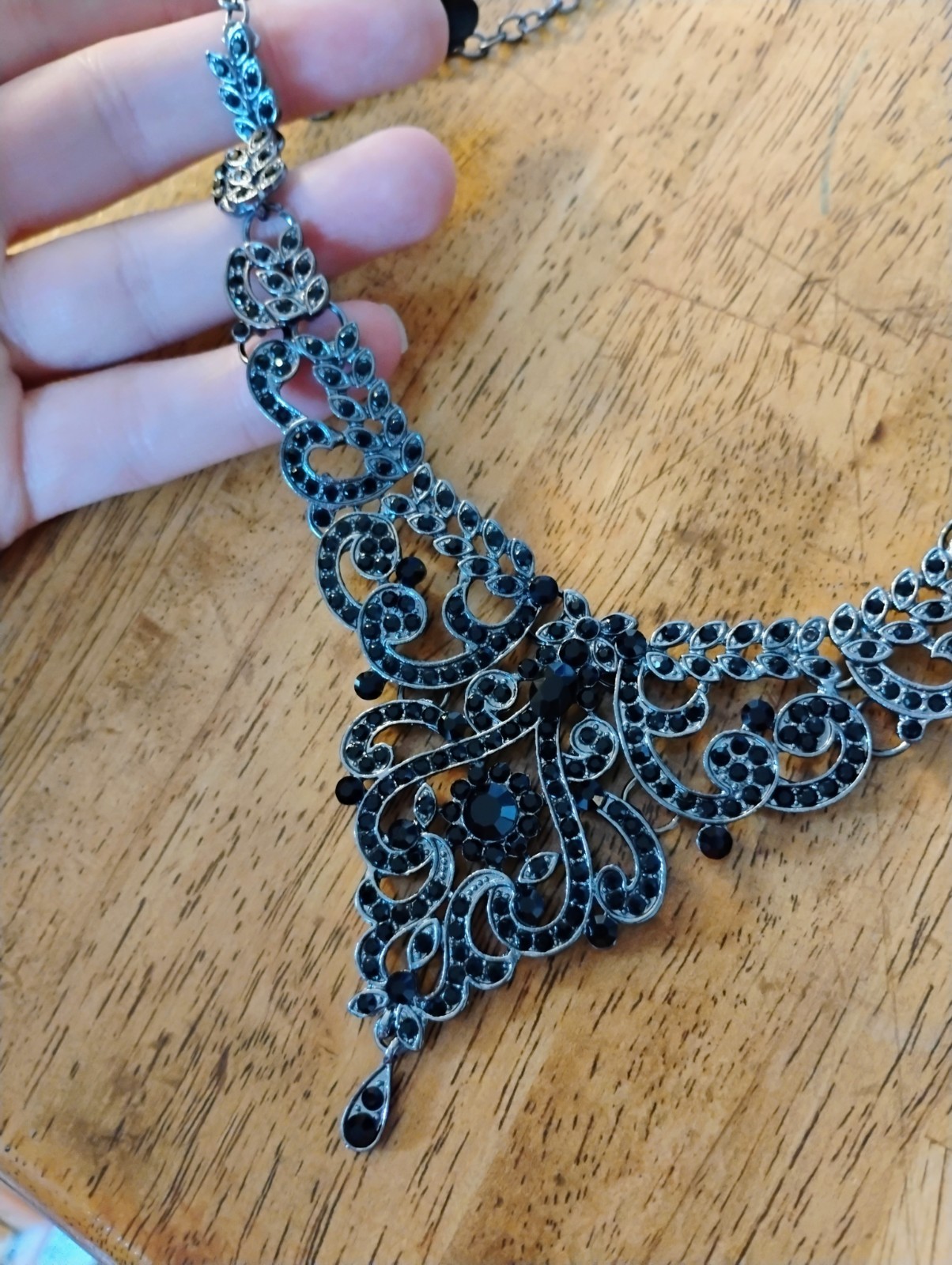Gothic style statement necklace - image 2