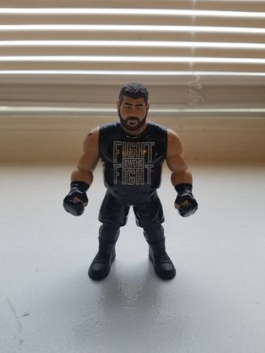 WWE Mattel Retro Series 4 Kevin Owens Wrestling Fi...