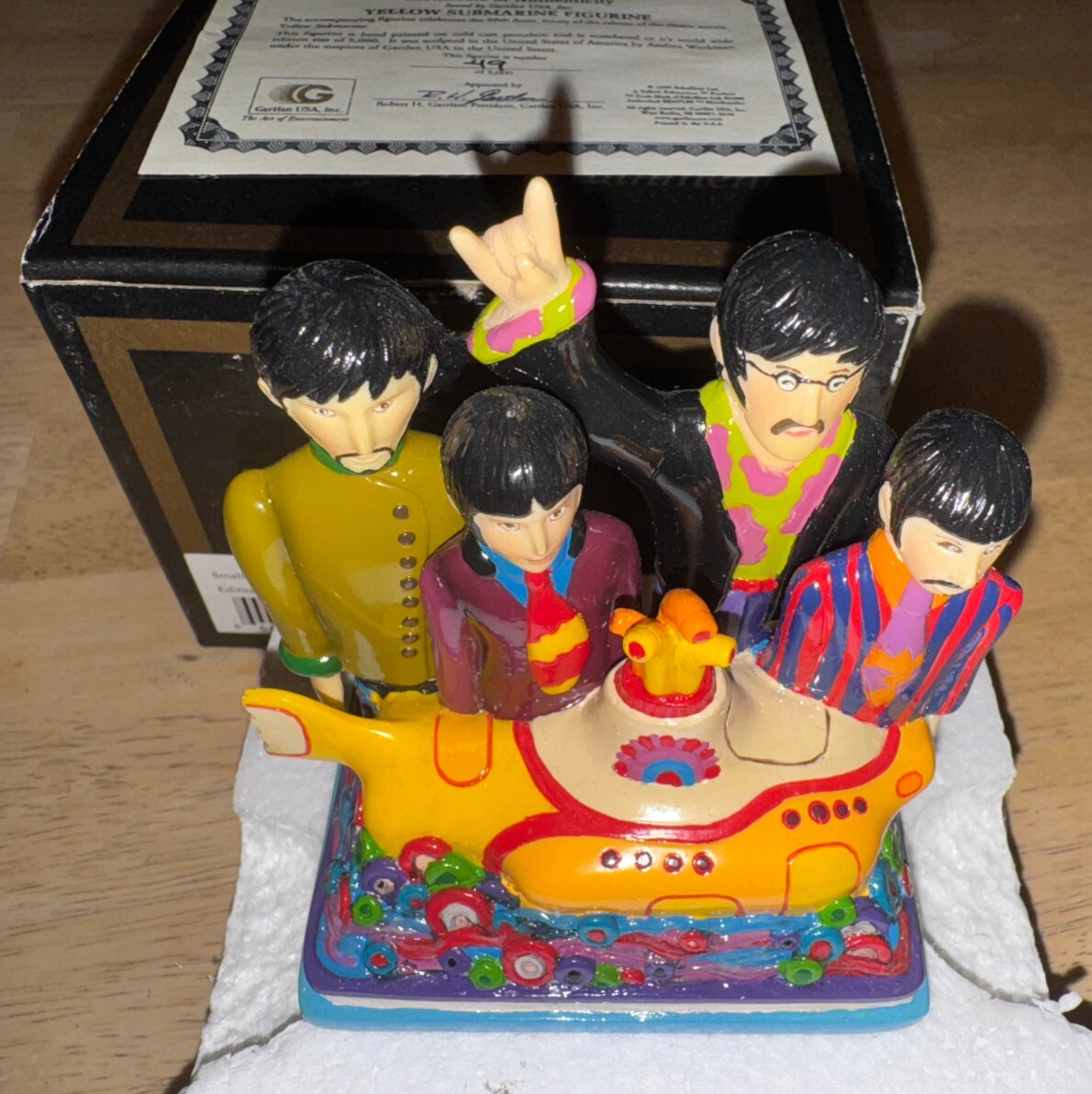 ビートルズ イエローサブマリン Gartlan USA Inc 1999 BEATLES GARTLAN YELLOW SUBMARINE PORCELAIN LTD FIGURE LOW