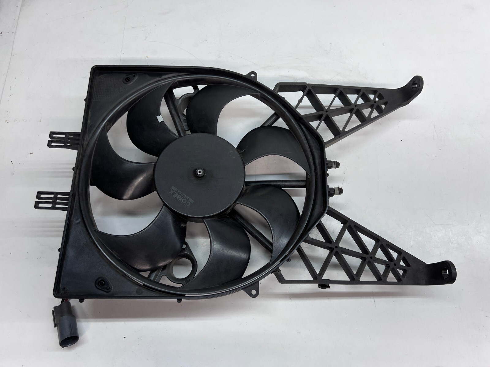 MCLAREN MP4-12C RADIATOR ENGINE COOLING FAN OEM 11L0280CP