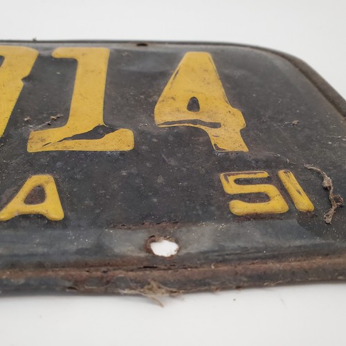 Vtg 1951 California License Plate Original Black & Yellow 8C1314 6 Digit Rustic - Foto 4 di 10