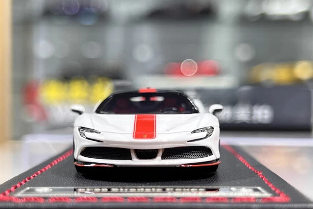 440ina 　U2 1/64 SF90 ミニカー U2 1:64 SF90XX Stradale Limited edition resin car model