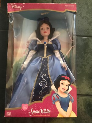 Disney's Snow White Porcelain Keepsake Doll Holiday Jewels