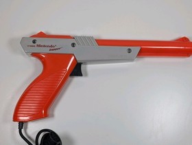 Genuine Nintendo NES Zapper With Duck Hunt & Super Mario Bros Cartridge Only