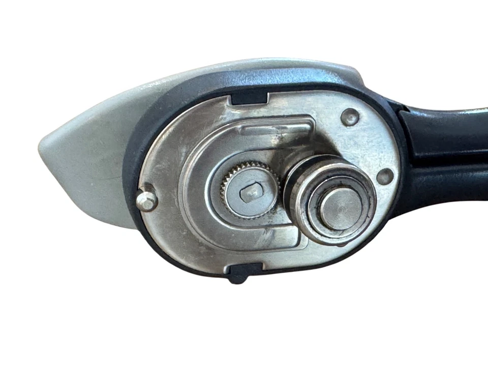 Tupperware Smooth Edge Can Opener Blue Gray Stainless Steel Manual Clean - Image 4 of 4