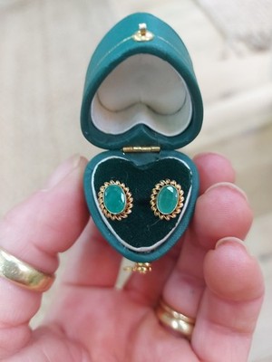 Ohrstecker 9 kt Smaragd 6 mm 4 mm je ca. 0,5 kt Gelbgold