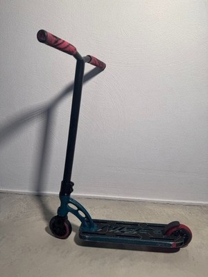 Stuntscooter MGP Origin Shredder von MADD, Grün/Pink, Gewicht 3,3kg
