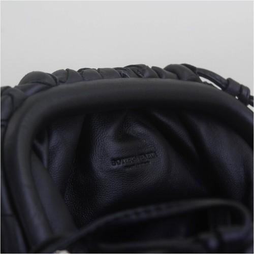 BOTTEGA VENETA Intrecciato Mini Pouch - Schwarz - Bild 5 von 5