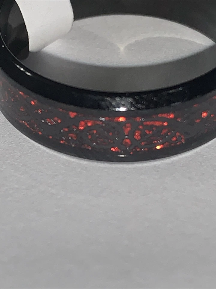 Anillo de boda de titanio negro y rojo para hombre talla 13 brillo pulido Foto 4 de 4