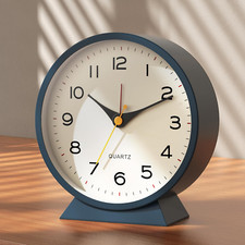 AYRELY 4.5" Analog Alarm Clock,Small Retro Desk Clock Battery Operated