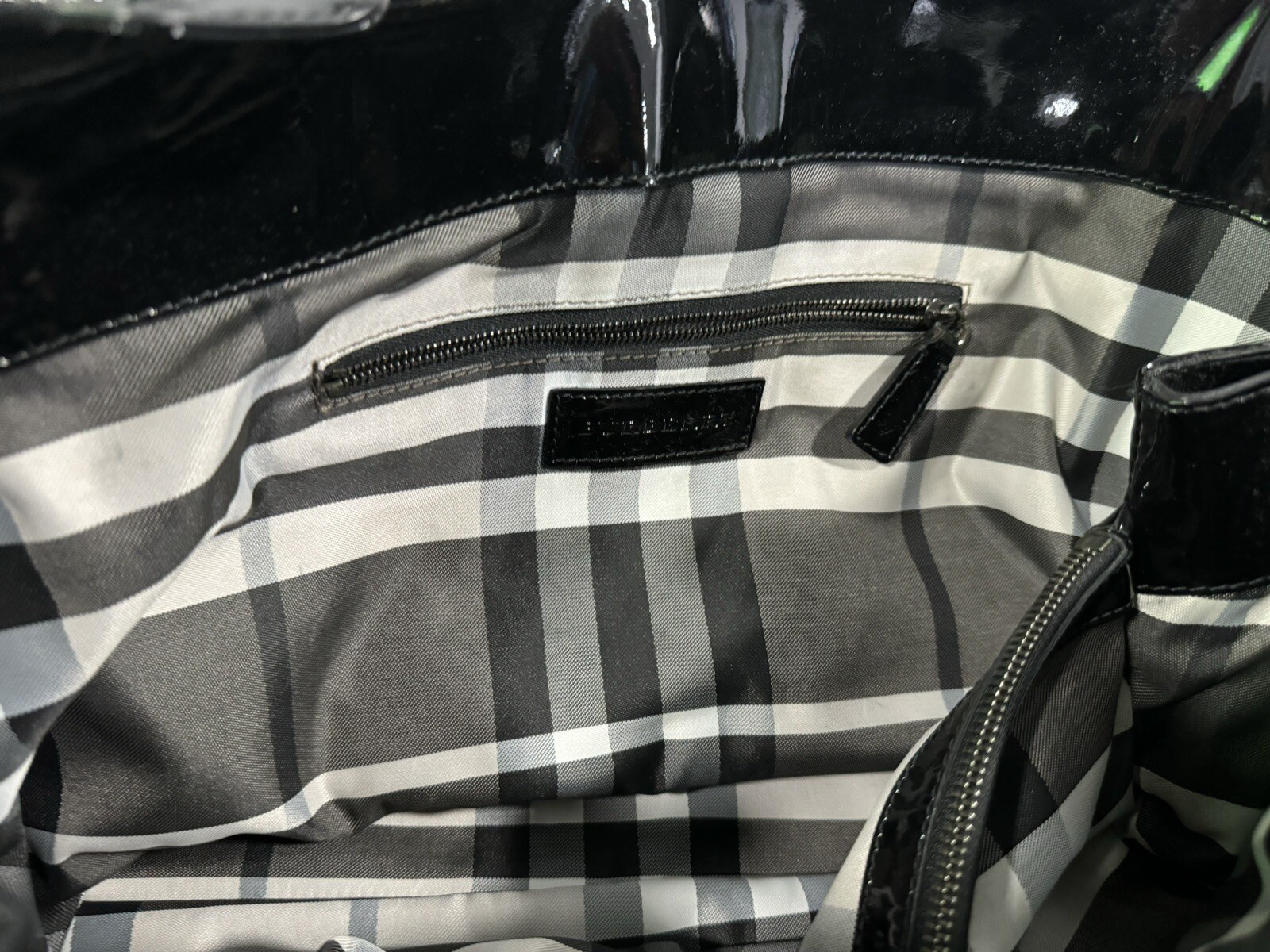 Authentic Burberry Shiny Calf Leather Shoulder Bag RRP $6800 image 2