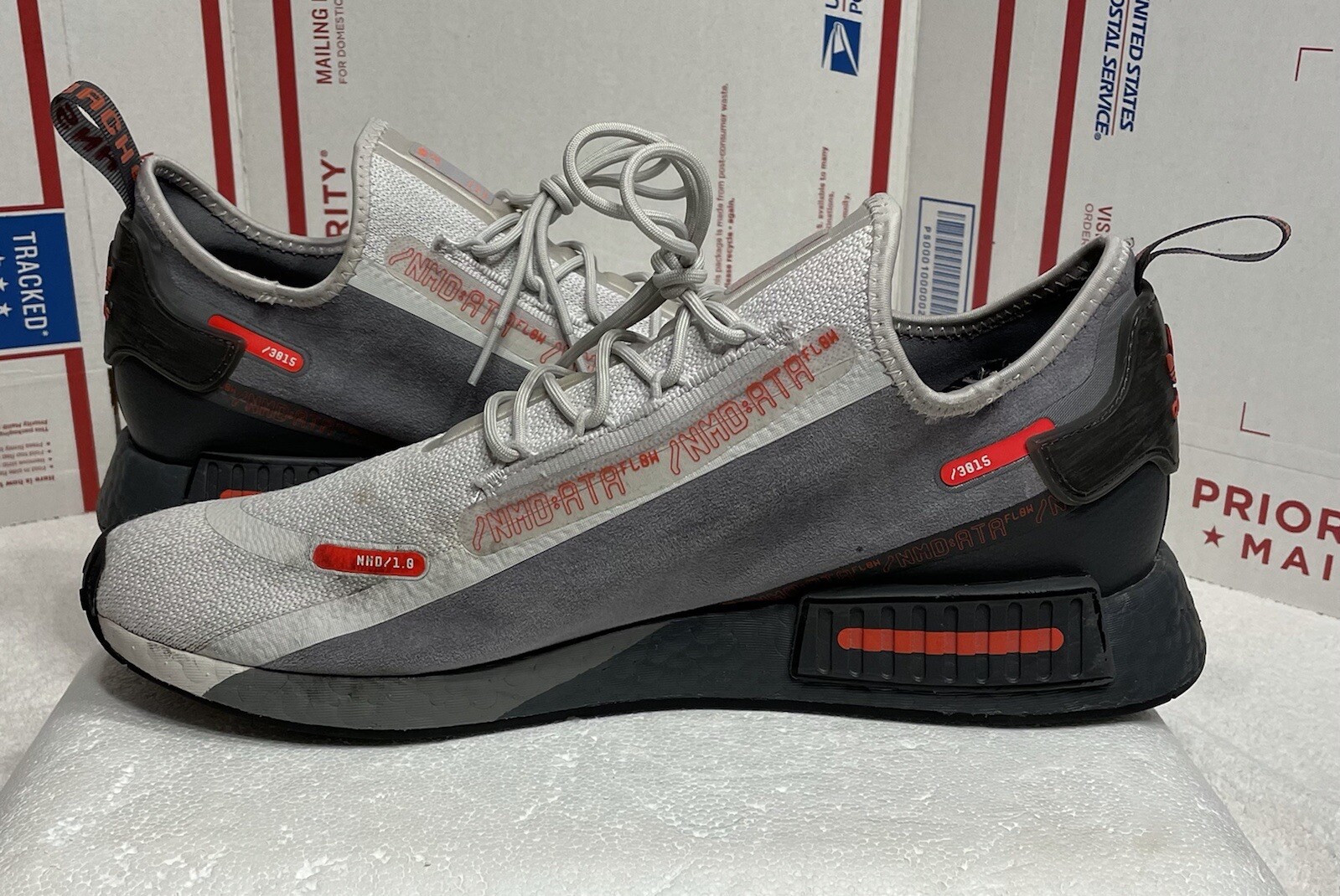 nmd r1 spectoo grey