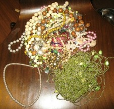 Jewelry Making Lot Shell Glass Beads Graduated Pearls Necklaces 1lb 12 oz. SO8