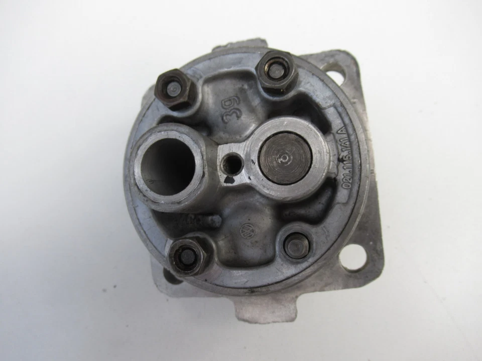 Porsche 914 Oil Pump Assembly No Gears Foto 4 de 4
