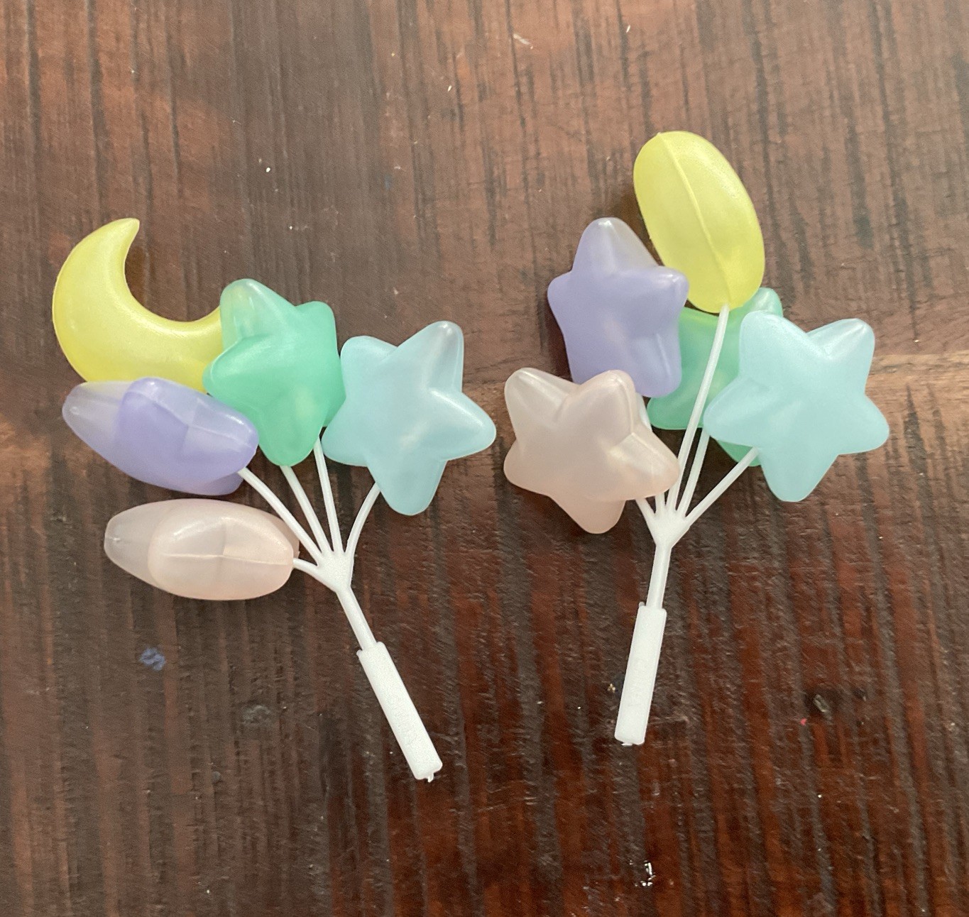 NOS Vintage 2000 Baby Looney Tunes 1st Birthday Taz Bugs Tweety Pastel Balloons