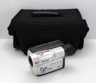 SAMSUNG VP-W80U CAMCORDER 8MM ANALOGUE VIDEO CAMERA VIDEO8 TAPE