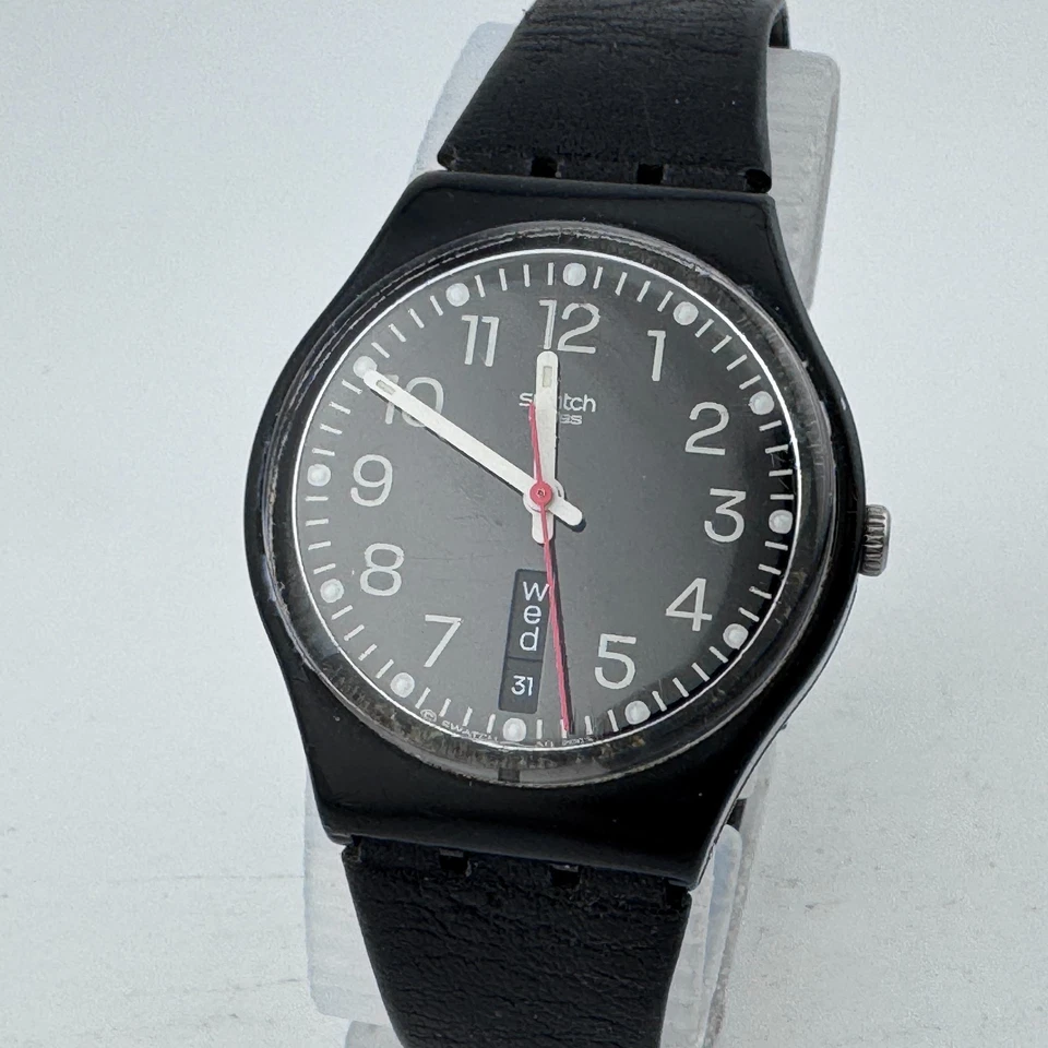 Reloj de cuarzo suizo Swatch Red Sunday GB750 de colección para hombre negro día fecha batería nueva Foto 2 de 4
