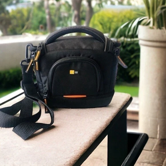 Logic Camcorder Kit Bag Black Compact Camera Case Travel Padded 8x4x7 Excellent - Image 2 of 4