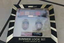 BEAUTY TREATS SUMMER LOOK SET 5 PIECE MAKEUP SET CRUELTY FREE SPARKLE TO ANY