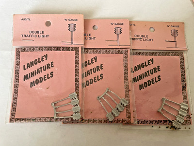 Doppelampel ( 3 Sets ) Spur ''N'' Metall Langley Miniaturmodelle