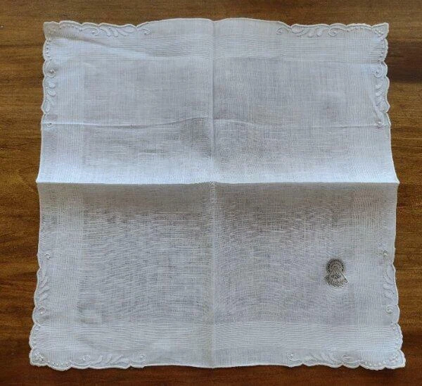 NWT Vintage Madeira Hanky Shadow Work Scroll Embroidery Desco Hand Made New - Image 2 of 3