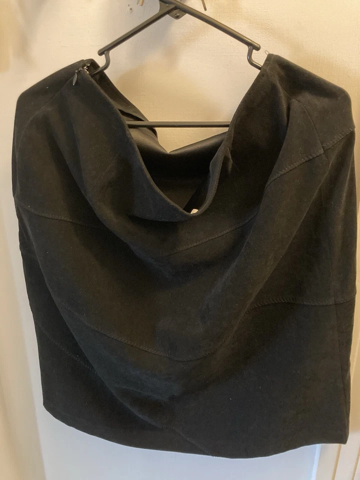 Falda Mujer Talla 16 Negra Gamuza Como Cremallera Lateral Informal Esquina Anexo Nueva con Etiquetas Foto 2 de 4