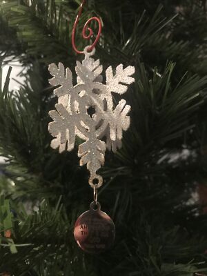 SPARKLING GLITTERY SNOWFLAKE PSALM 46:10 BIBLE CHARM ORNAMENT DELUXE SPIRAL HOOK