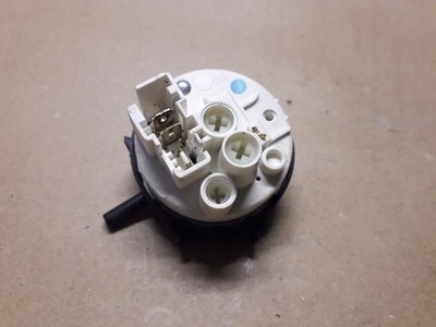 Indesit 461971402451-300 Hydrostat 1 Stk