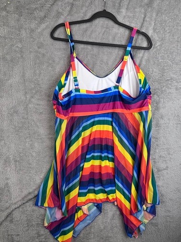 Charming Women Tankini Beach Padded Bathing Suit Top Size 3X Rainbow Pride - Picture 4 of 14